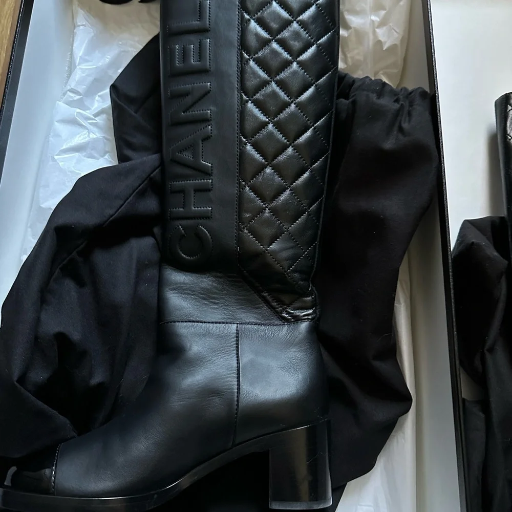 CHANEL 19B Calfskin Leather Signature Logo Knee High Tall Boots Heels